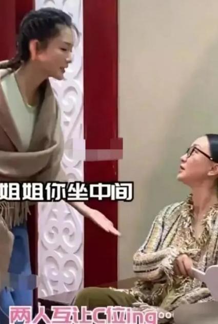 穿越民国吃瓜看戏,穿越时空的吃瓜群众，见证百年沧桑  第3张